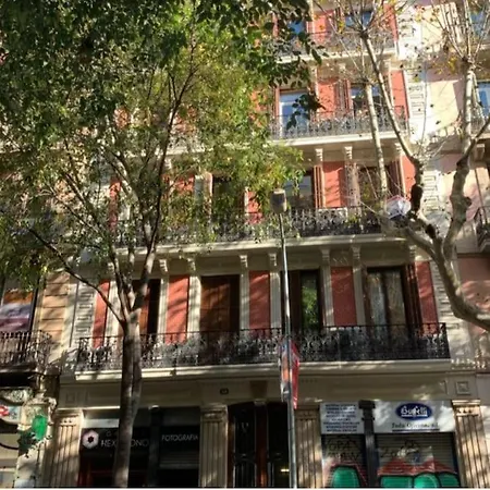 Apartmán Large Patio 4 Bedrooms 4 Bathrooms Of Which 3 En-suite Barcelona