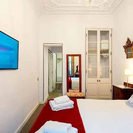 Large Patio 4 Bedrooms 4 Bathrooms Of Which 3 En-suite Apartmán Barcelona