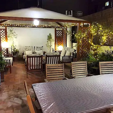 Large Patio 4 Bedrooms 4 Bathrooms Of Which 3 En-suite Apartment