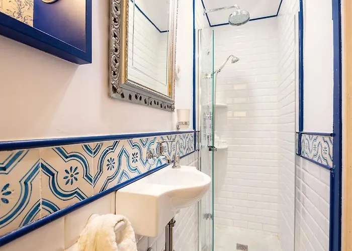 Large Patio 4 Bedrooms 4 Bathrooms Of Which 3 En-suite شقة